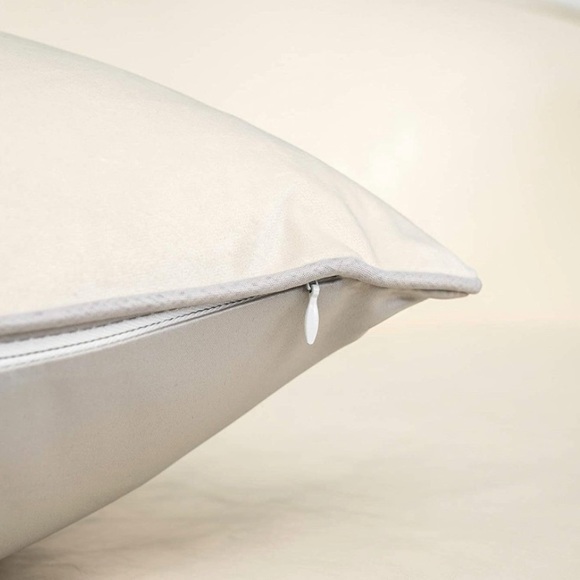 Luxury Home | Velvet Jacquard Chevron Pillow Cover - Picture 4 of 6